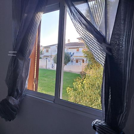 Rosie Apartment Campoamor Bagian luar foto